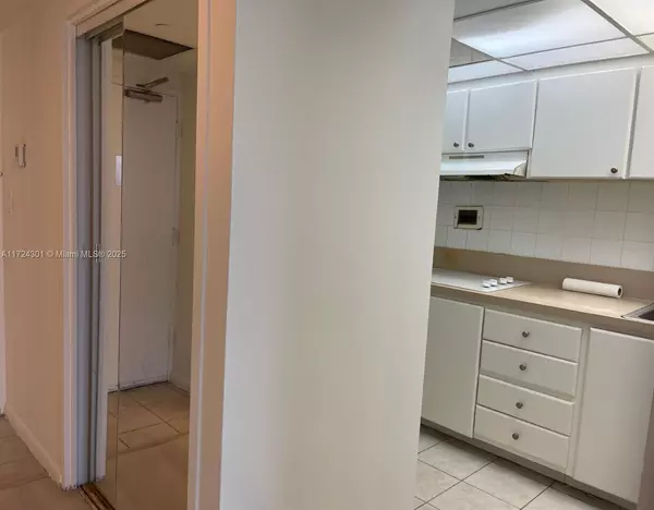 Miami Beach, FL 33139,1000 WEST AV #331