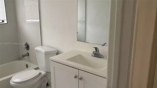 Coral Springs, FL 33065,10856 Royal Palm Blvd #10856