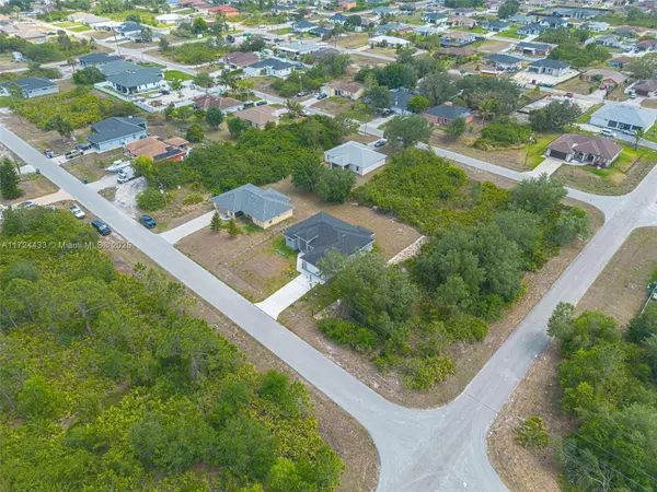 Lehigh Acres, FL 33971,3733 15th Street W
