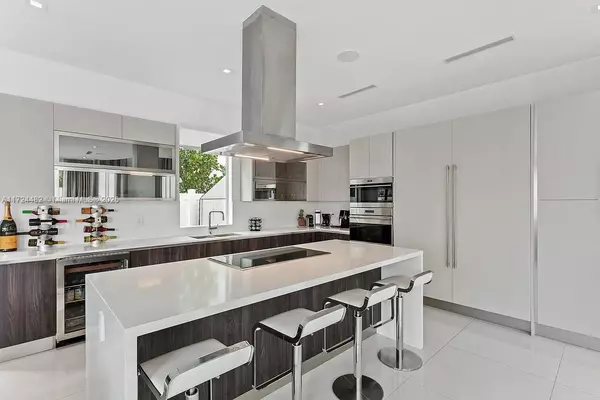 Doral, FL 33178,6821 NW 104th Ct