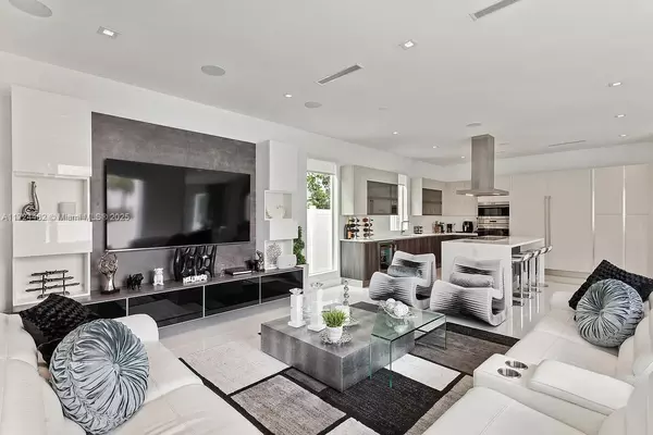 Doral, FL 33178,6821 NW 104th Ct