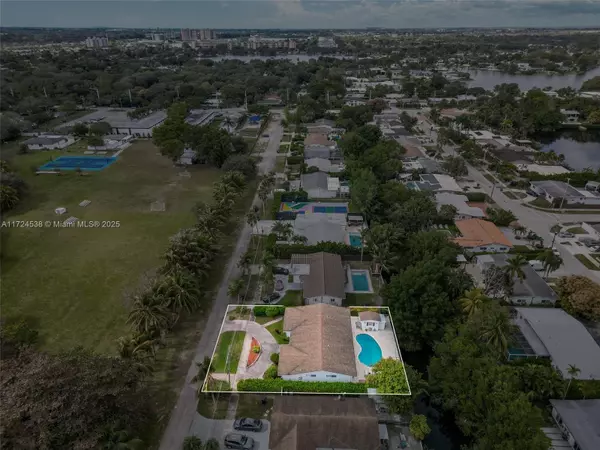 Miami, FL 33180,2325 NE 191st St