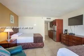 Sunny Isles Beach, FL 33160,19201 Collins Ave #326