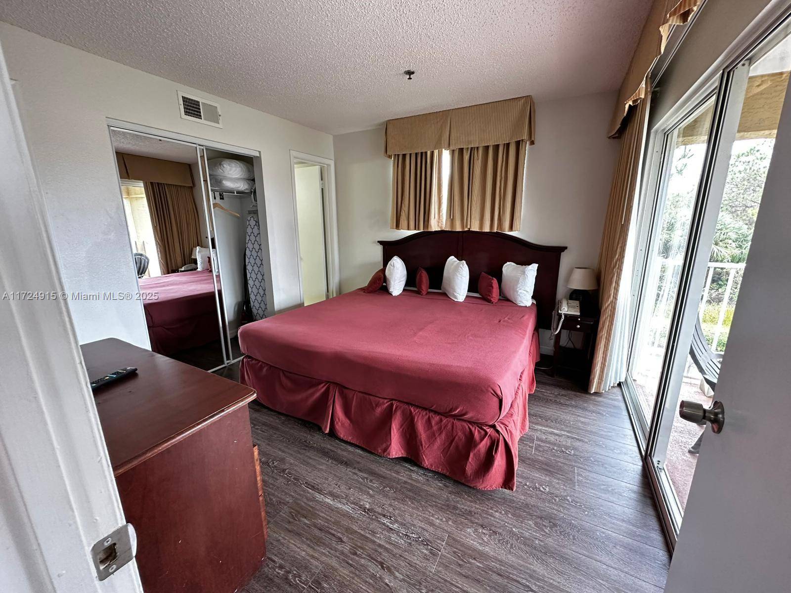 Orlando, FL 32821,6403 Parc Corniche Dr #4301