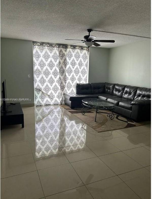 319 NE 14th Ave #707, Hallandale Beach, FL 33009