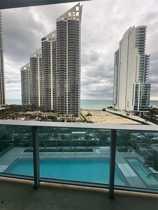 Sunny Isles Beach, FL 33160,17550 Collins Ave #803