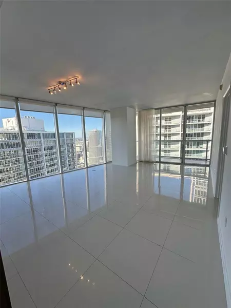 495 Brickell Ave #5110, Miami, FL 33131