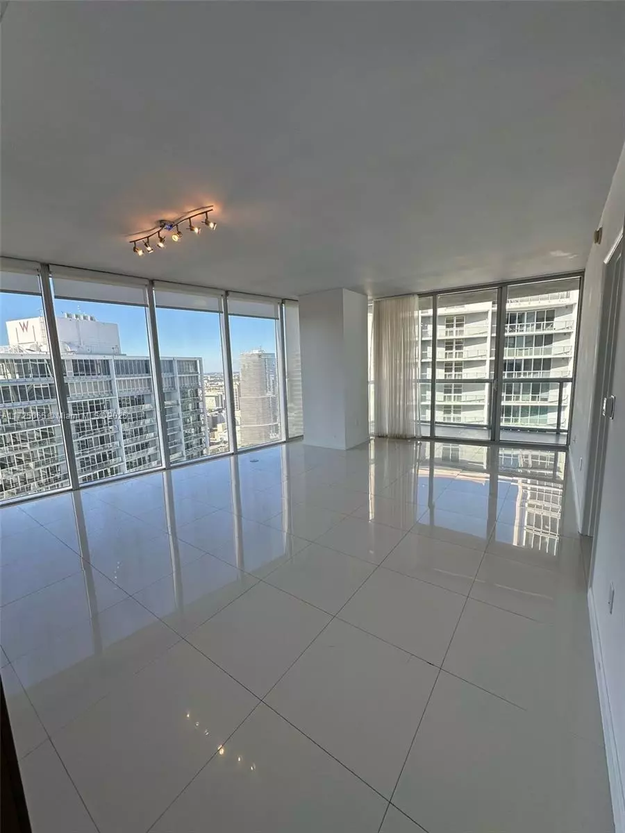 Miami, FL 33131,495 Brickell Ave #5110