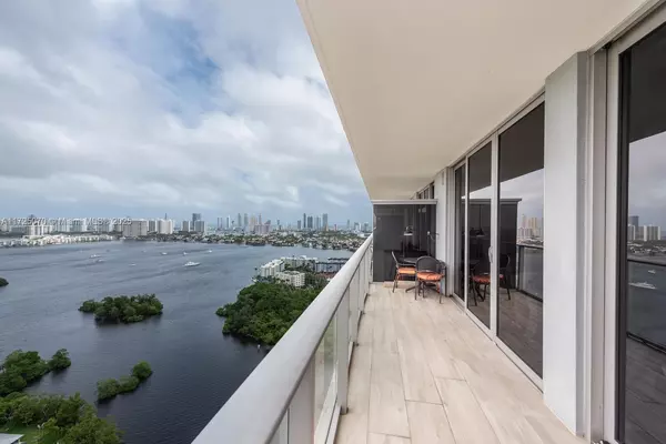 16385 Biscayne Blvd #2904, North Miami Beach, FL 33160