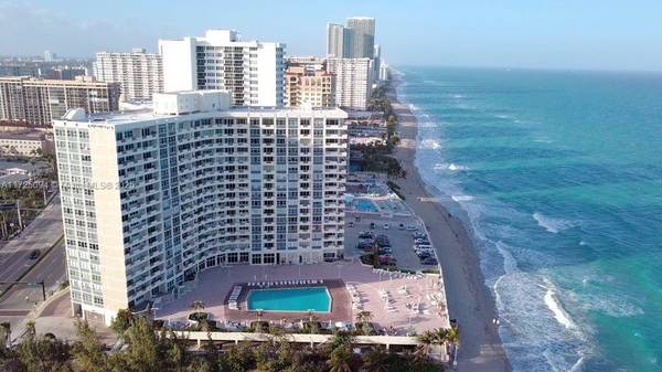 3180 S Ocean Dr #721, Hallandale Beach, FL 33009