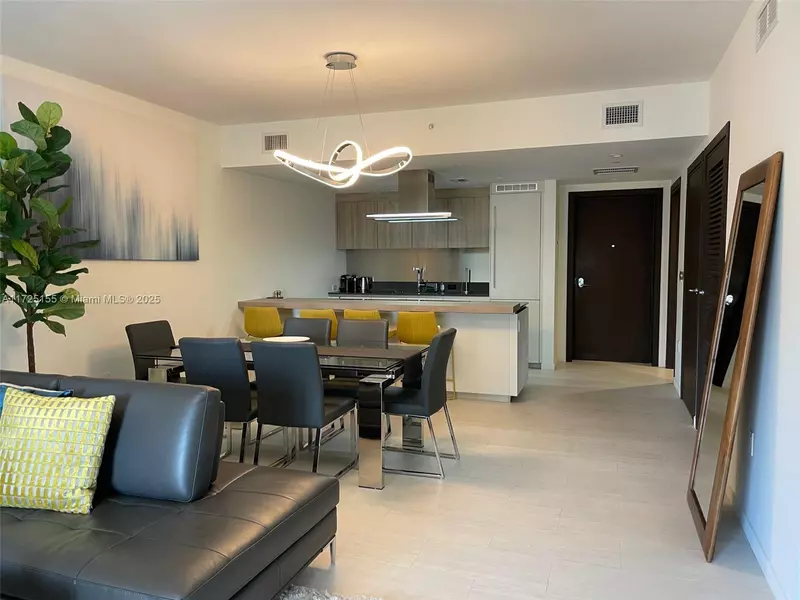 1000 Brickell Plz #3114, Miami, FL 33131