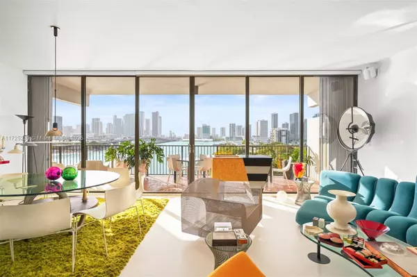 Miami, FL 33139,1000 Venetian Way #706