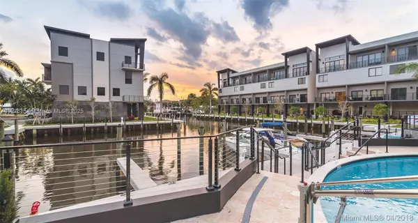 Pompano Beach, FL 33060,406 SE 1st Ct