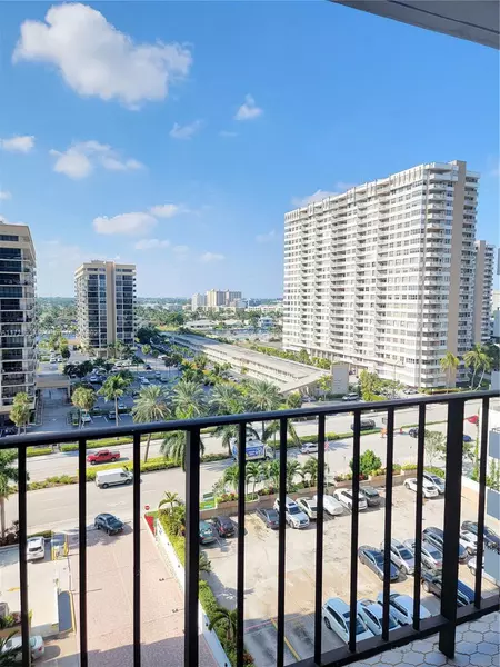 2030 S Ocean Dr #903, Hallandale Beach, FL 33009