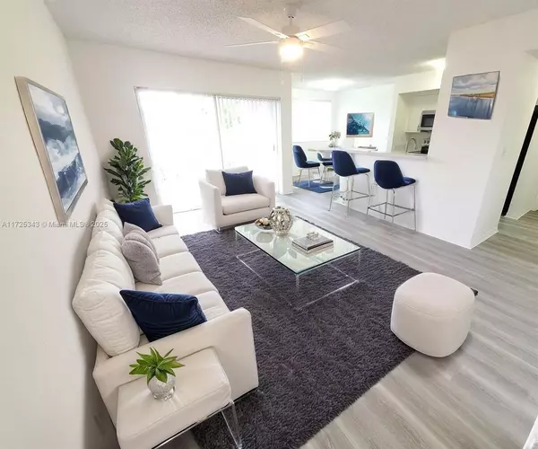 Davie, FL 33328,2600 S University Dr #218