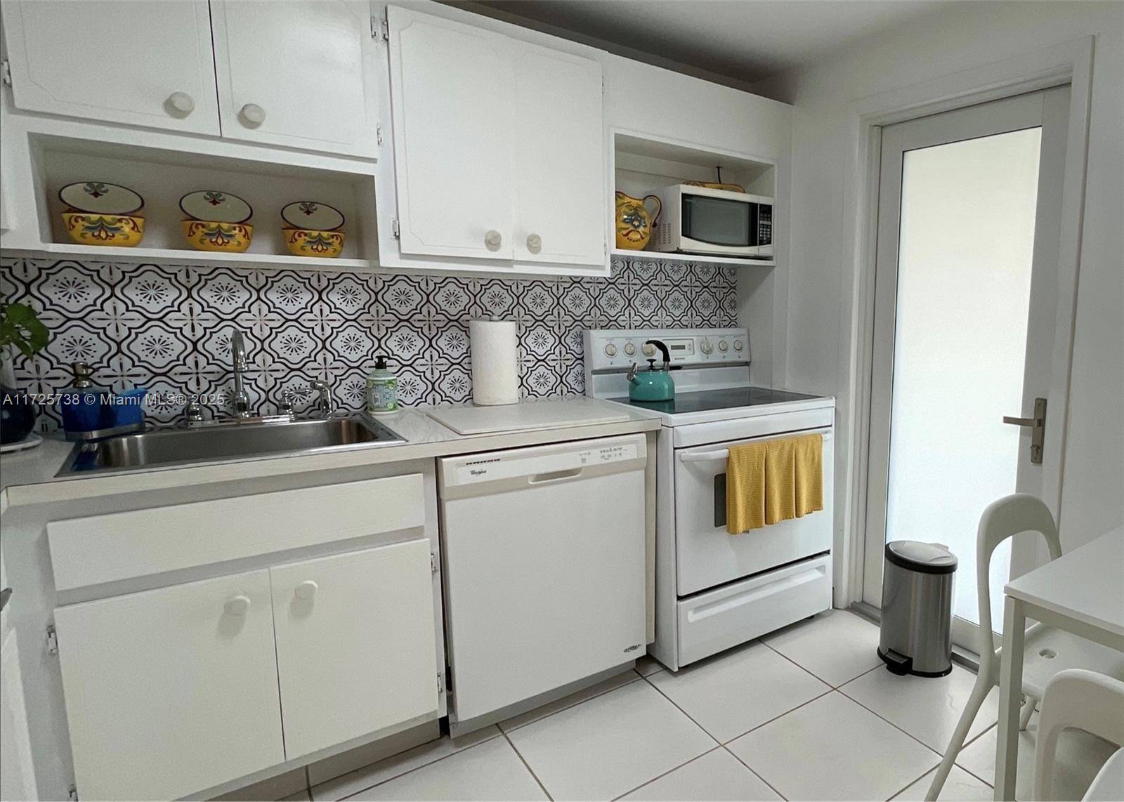 Hollywood, FL 33021,950 Hillcrest Dr #211