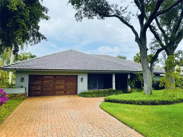 Palm Beach Gardens, FL 33418,1 Balfour Rd E