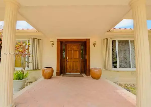 Fort Lauderdale, FL 33316,12 Isla Bahia Dr