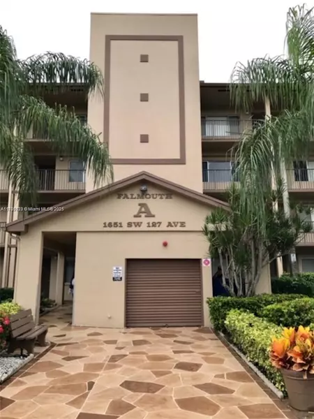 1651 SW 127th Ave #409A, Pembroke Pines, FL 33027