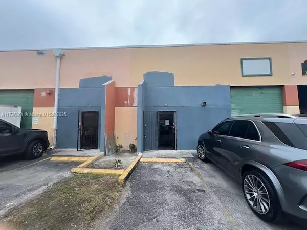 7760 W 20th Ave #9, Hialeah, FL 33016