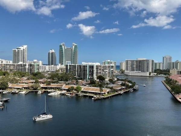 300 Three Islands Blvd #211, Hallandale Beach, FL 33009