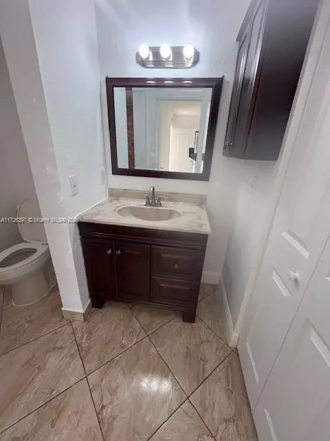 Hialeah, FL 33016,6505 W 27th Ave #14-40