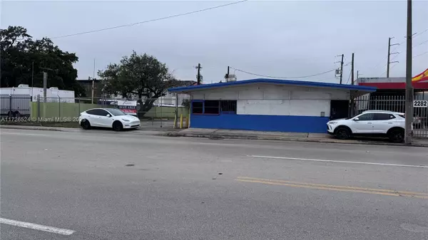 Miami, FL 33142,2200 NW 22nd Ave