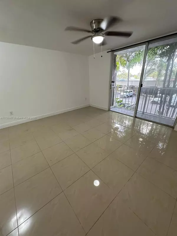 Miami, FL 33125,1740 NW N River Dr #223