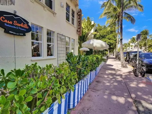 Miami Beach, FL 33139,100 Collins Ave #205