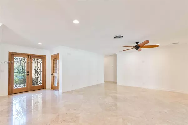 Palmetto Bay, FL 33158,15144 SW 72nd Ct