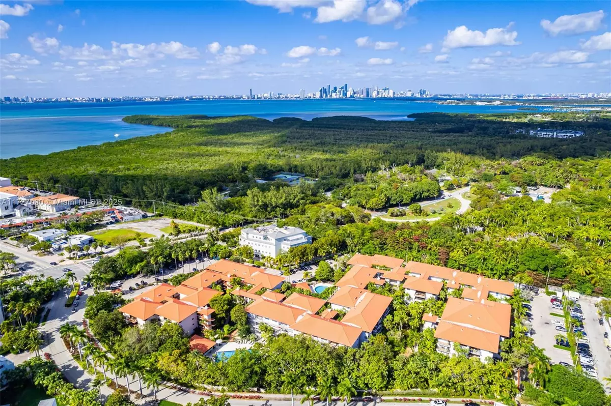 Key Biscayne, FL 33149,101 Ocean Lane Dr #1014