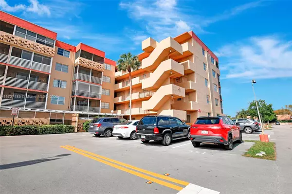 406 NW 68th Ave #217,  Plantation,  FL 33317
