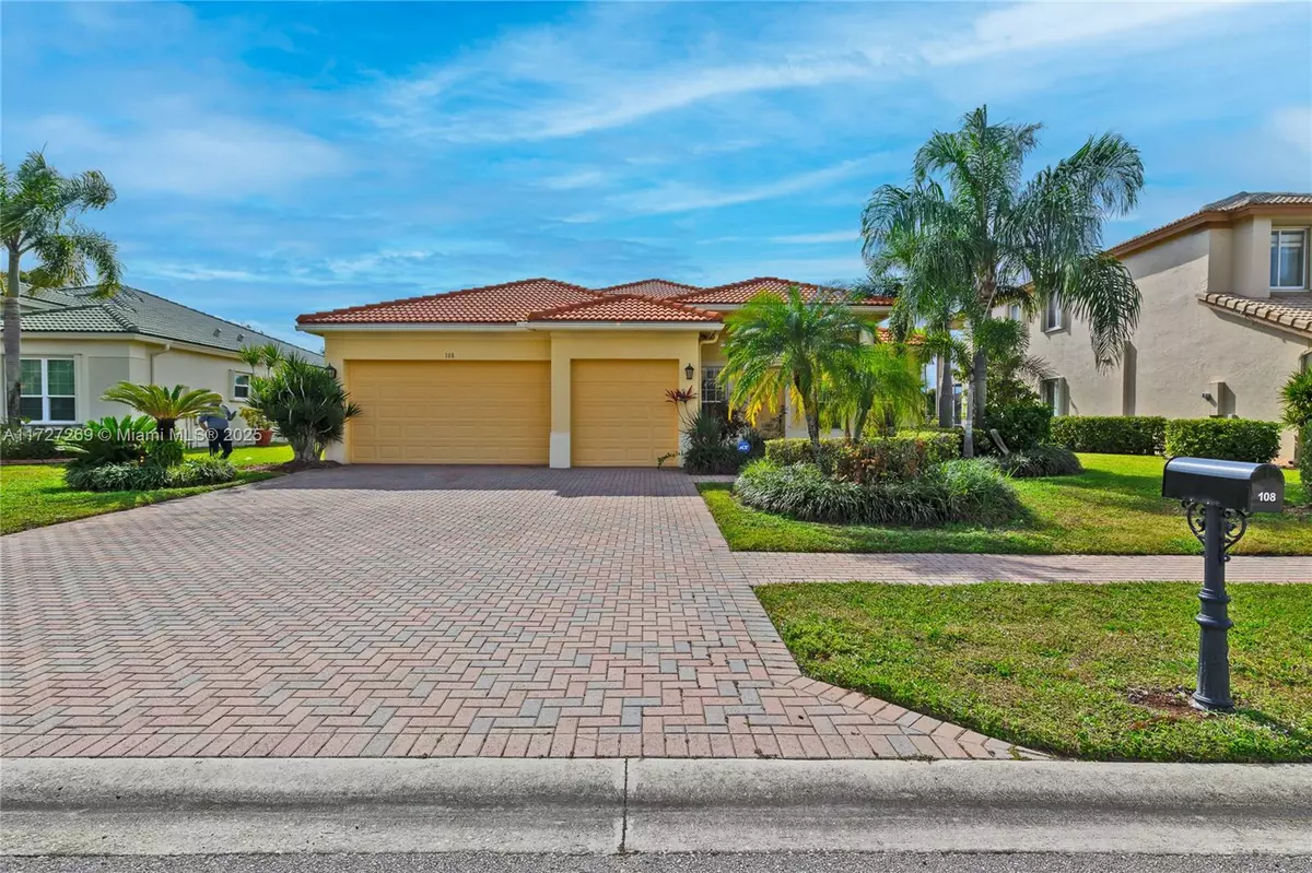 Royal Palm Beach, FL 33411,108 N Tuscany Dr
