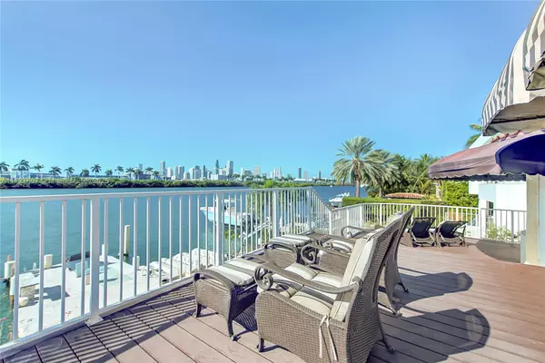 224 S Coconut Ln, Miami Beach, FL 33139