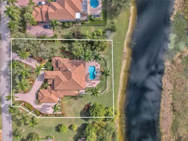 Weston, FL 33332,3855 Windmill Lakes Rd