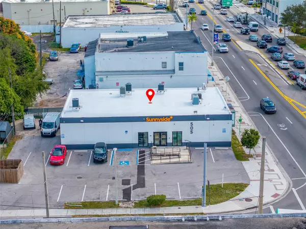 North Miami, FL 33161,505 NE 125th St