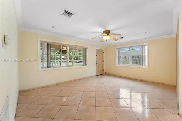 Miramar, FL 33023,2045 Acapulco Dr