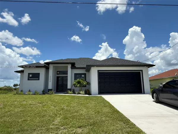 1320 NE 14th  AVE, Cape Coral, FL 33909