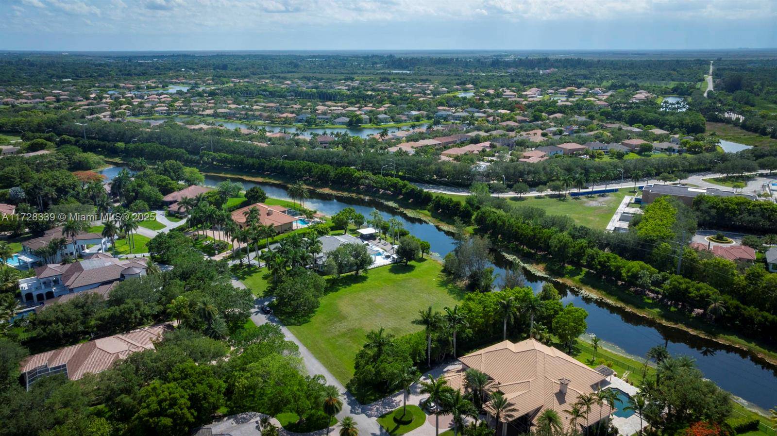 Weston, FL 33332,3836 Pine Lake Dr