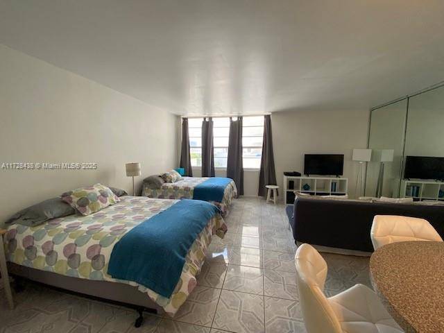 Miami Beach, FL 33139,100 Lincoln Rd #616