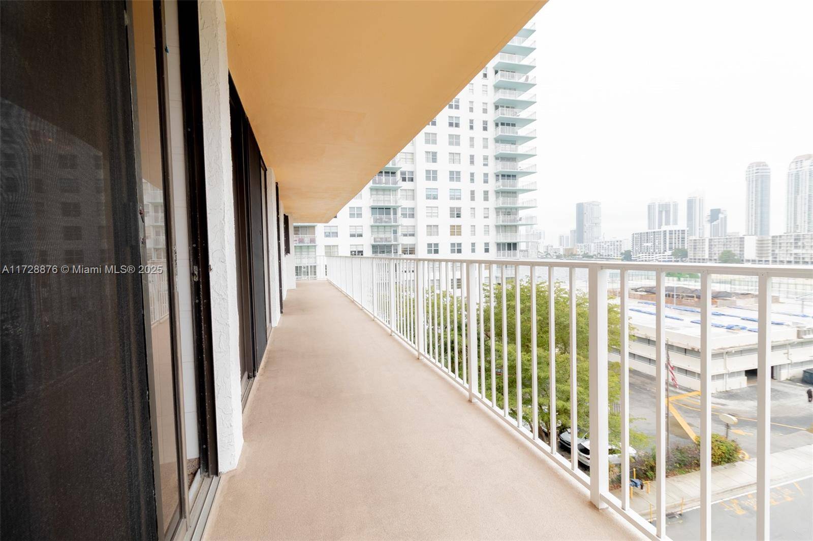 Sunny Isles Beach, FL 33160,290 174th St #710