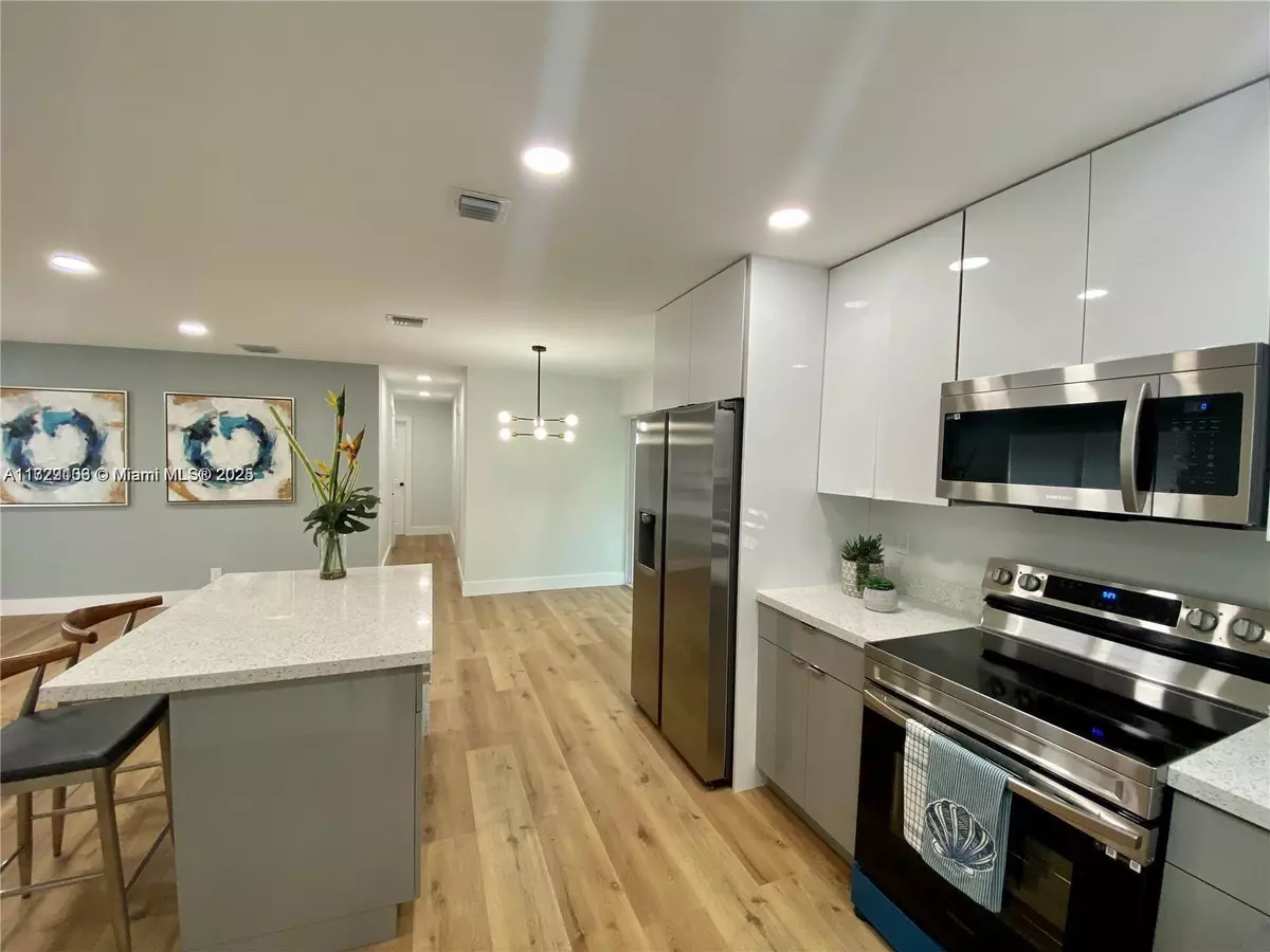 Fort Lauderdale, FL 33311,1800 NW 14th Ave