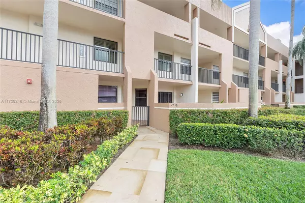 Tamarac, FL 33321,7518 Fairfax Dr #110