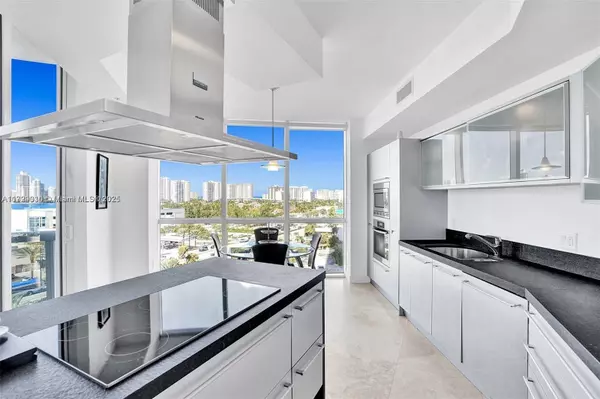 18201 Collins Ave #901, Sunny Isles Beach, FL 33160