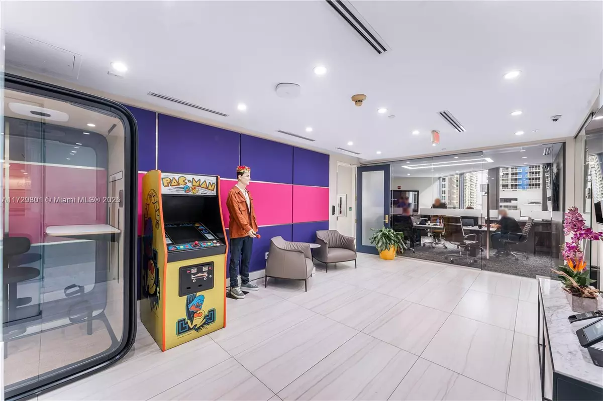 Miami, FL 33131,1200 Brickell Ave #950-A