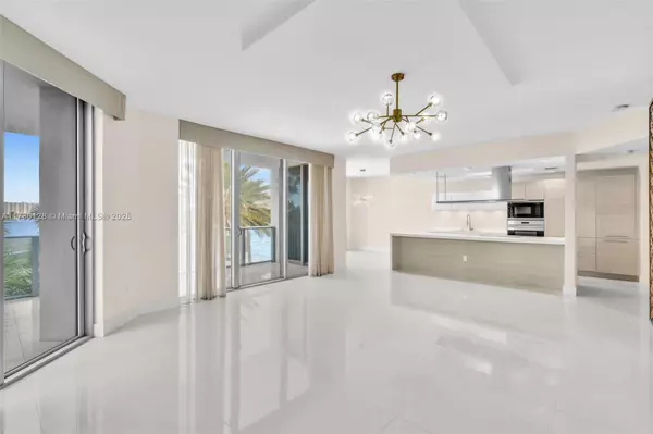 North Miami Beach, FL 33160,17301 Biscayne Blvd #210