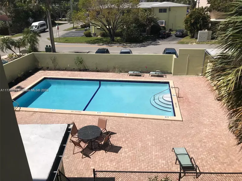 1425 Arthur St #311B, Hollywood, FL 33020