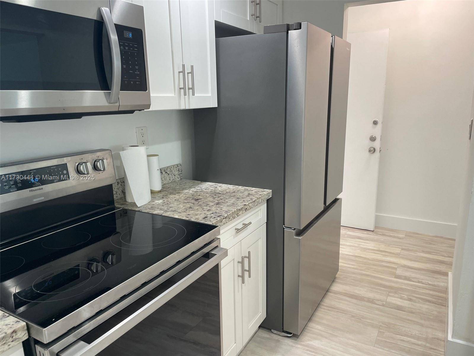 Miami, FL 33172,460 W Park Dr #207