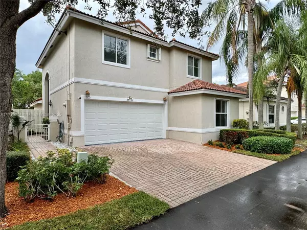 Hollywood, FL 33019,1470 Sweetbay Way