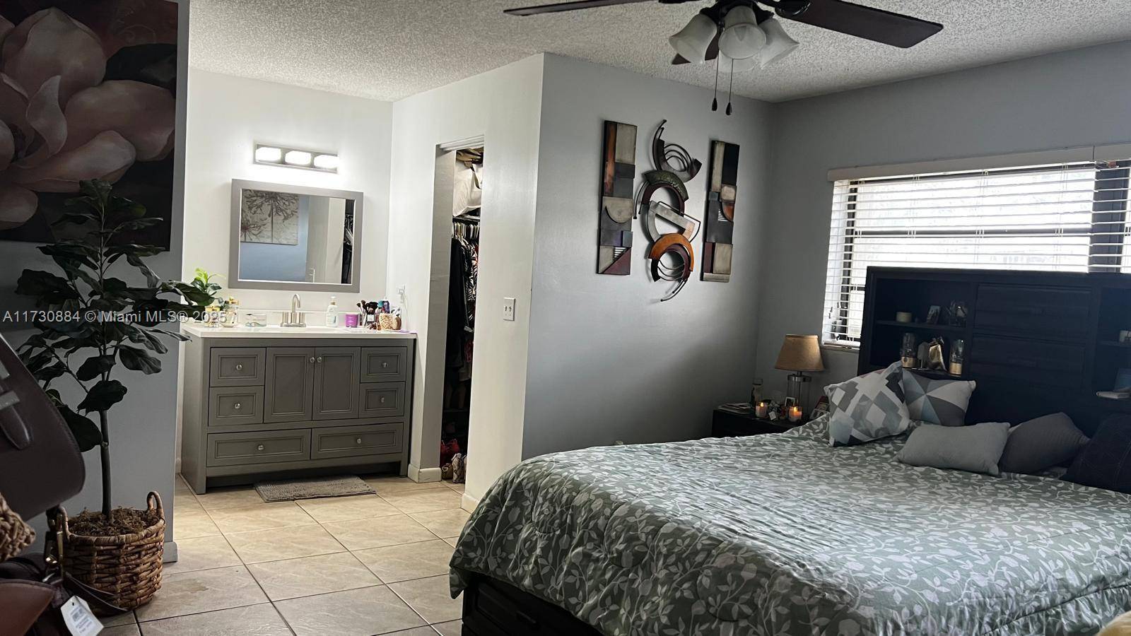 Homestead, FL 33035,906 CARDINAL PL